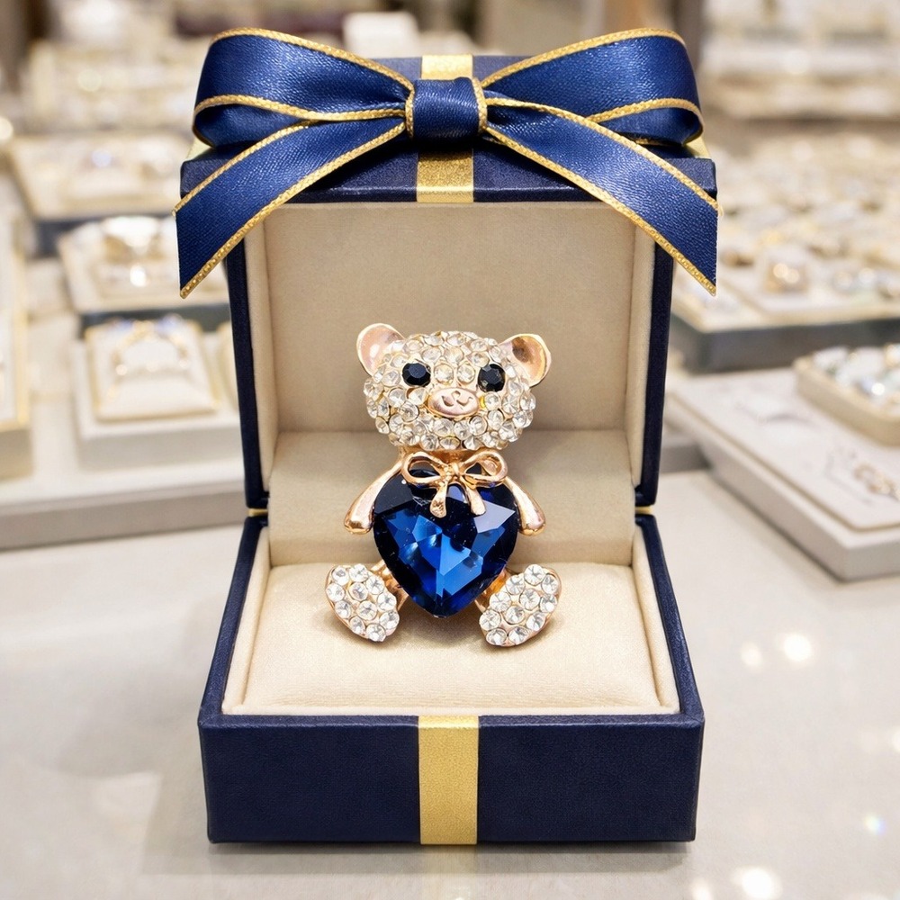 Teddy Bear Heart Crystal Brooch Gold Tone Blue Rhinestone Scarf Pin Gift Box - Picture 1 of 3